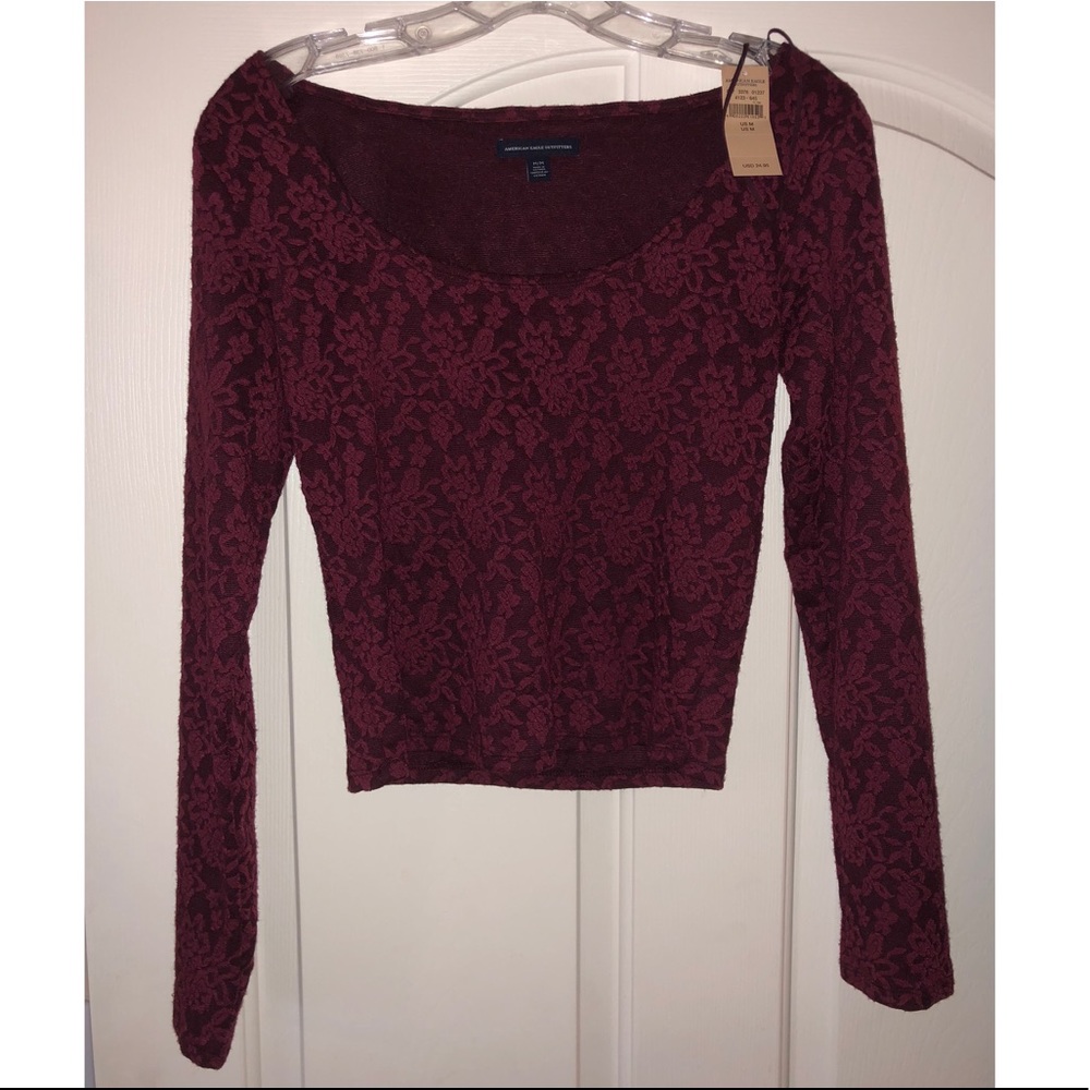 Long sleeve lace crop top